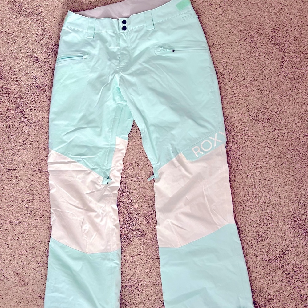 2023 Women’s Roxy snow pant - size L